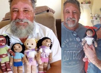 Senhor com vitiligo faz bonecas de crochê para que crianças se sintam bem com a aparência