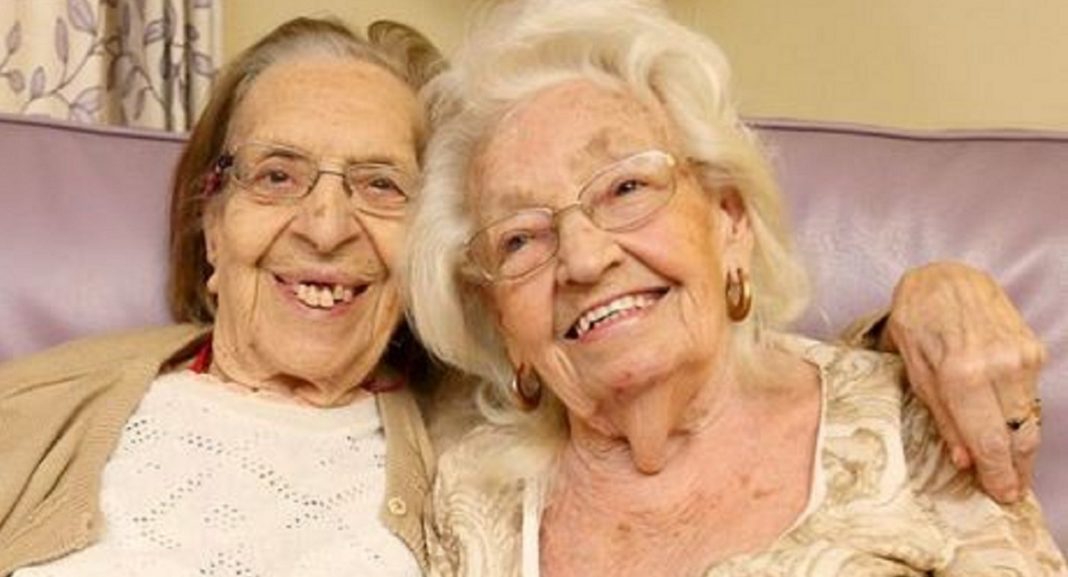 Amigas há 80 anos vão para mesma casa de repouso para ficar juntas