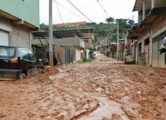 MG é atingido por chuvas e confirma 58 mortes