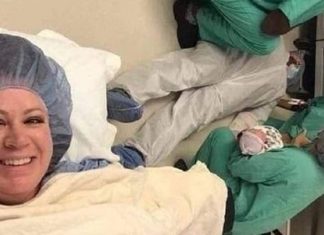 Mãe posta foto de marido desmaiado durante parto e viraliza