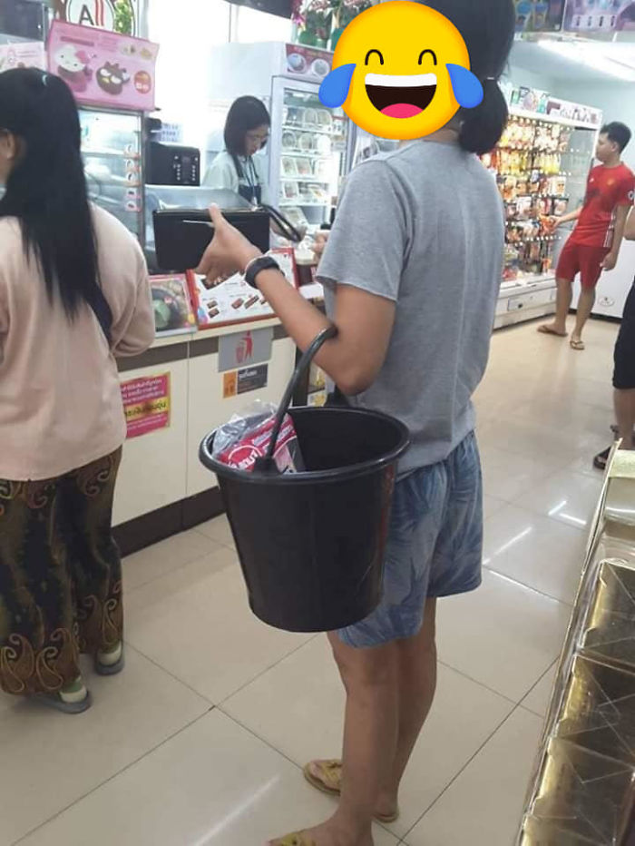 unusual ways people dealing plastic bag ban thailand 6 5e143920025a9  700 - Tailândia começa 2020 proibindo sacolas plásticas e veja como as pessoas reagiram