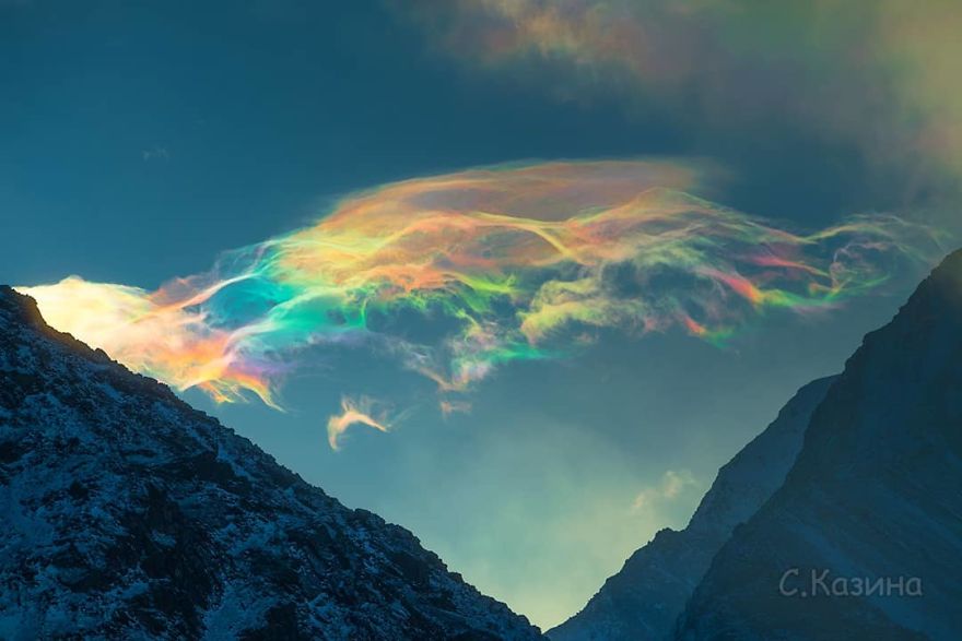 revistacarpediem.com - Nuvens multicoloridas e fluorescentes no céu da Sibéria encantam o mundo todo