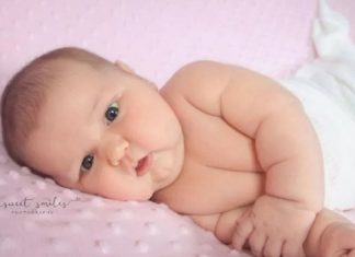 Mãe dá à luz bebê de 6 quilos e seu ensaio Newborn encanta a Internet