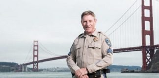 Esse policial já impediu que mais de 200 pessoas pulassem da ponte Golden Gate.
