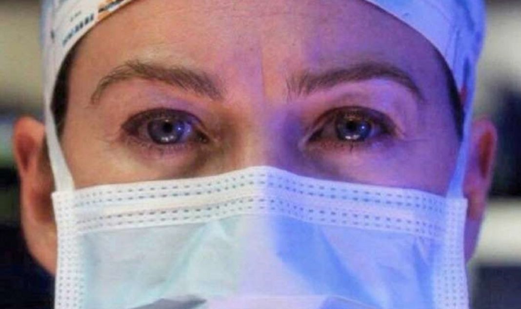 Aclamada série, “Greys anatomy” mostrará médicos lidando com a pandemia do coronavírus em nova temporada