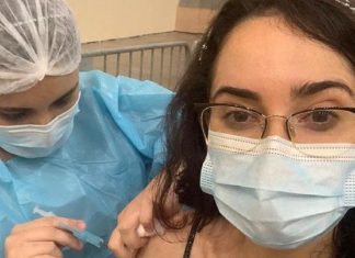 Alívio, esperança, segurança: o que sentem médicos vacinados contra a covid?