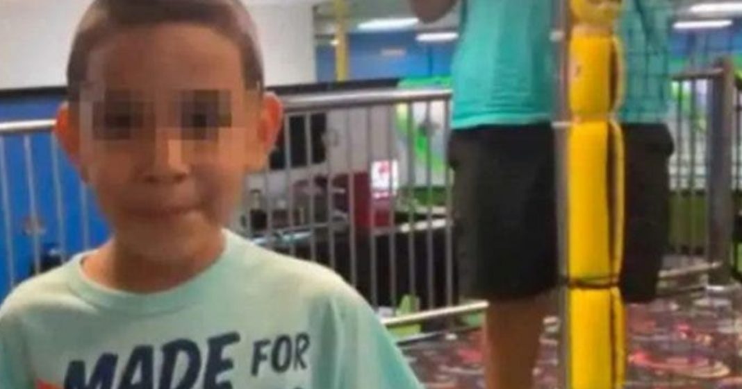 Menino de 6 anos tem o sonho de ser adotado “Limpo o meu quarto e lavo a louça”