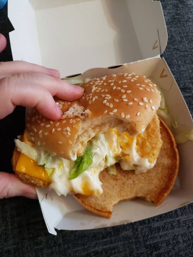 resize 3 - “Chorei e vomitei toda a noite”: Vegetariana que recebeu hambúrguer de frango por erro se diz traumatizada