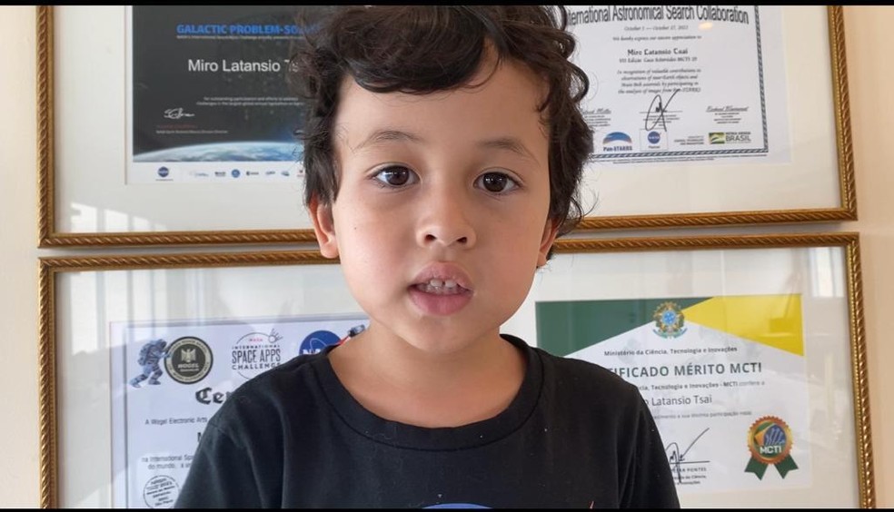 miro2 - Brasileiro de 5 anos identifica 15 asteroides em projeto da NASA, fala inglês e mandarim e aprendeu a ler aos 2